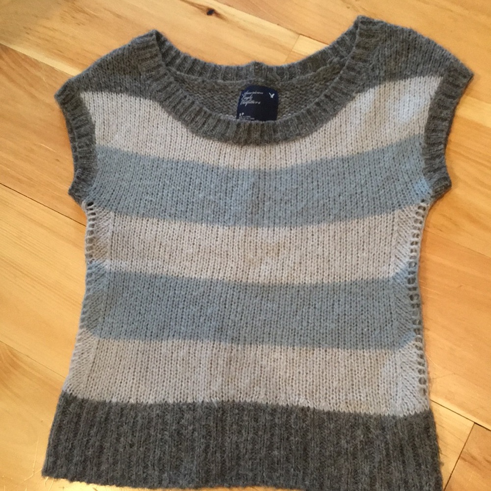 American Eagle (S) sweater tee - Picture 2 of 5